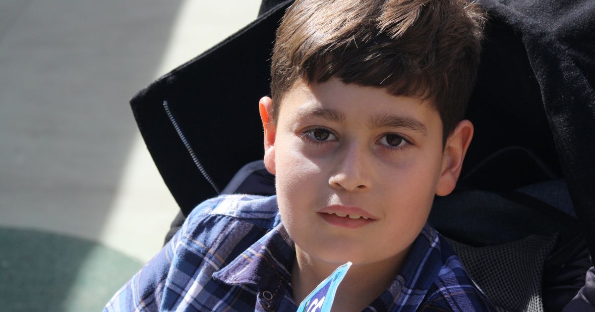 Niño con síndrome de Dravet